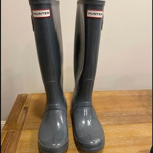 Hunter Original Gloss Tall Boots, size 7.